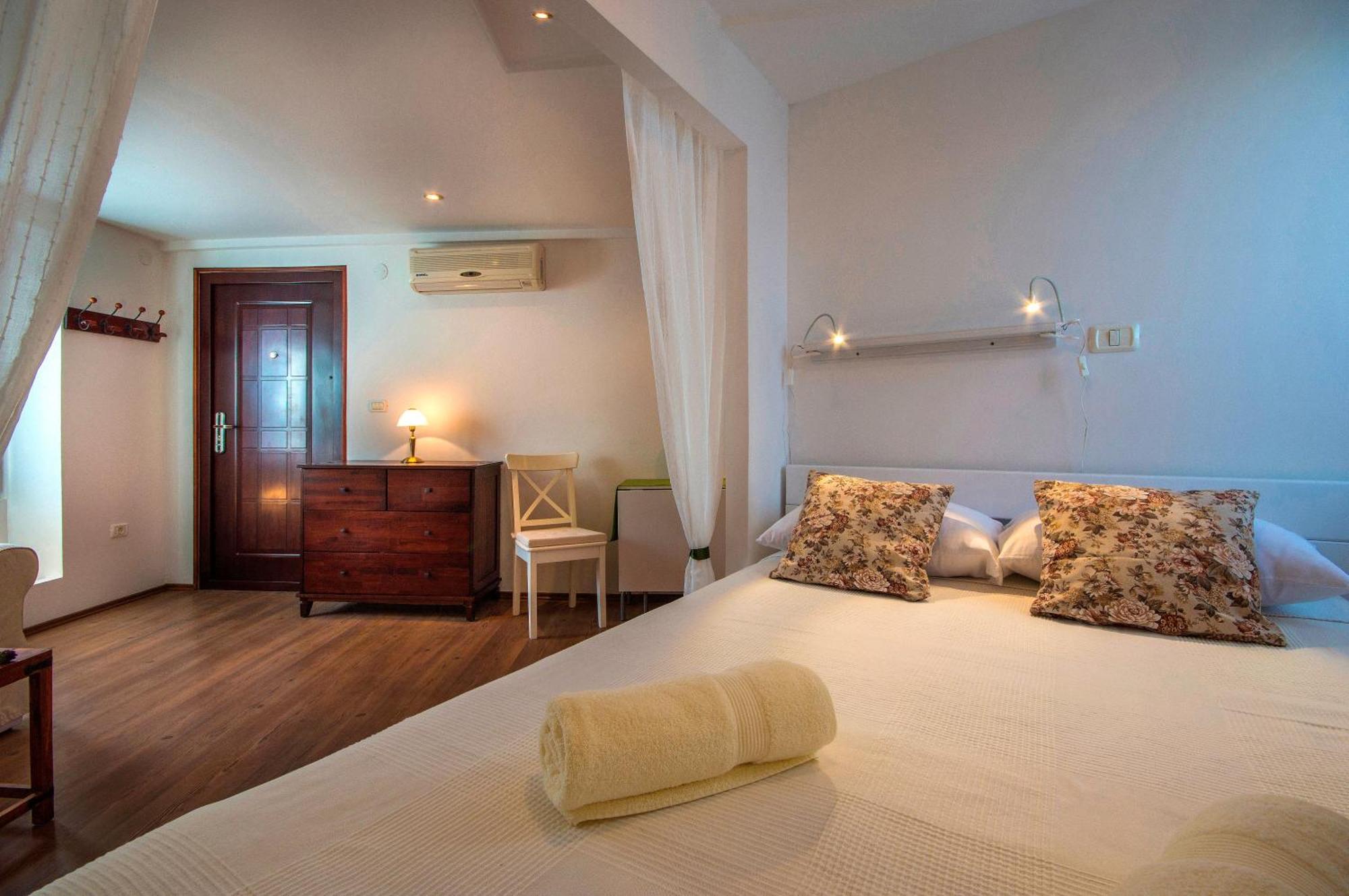 Apartment Gorgeous Tiramola