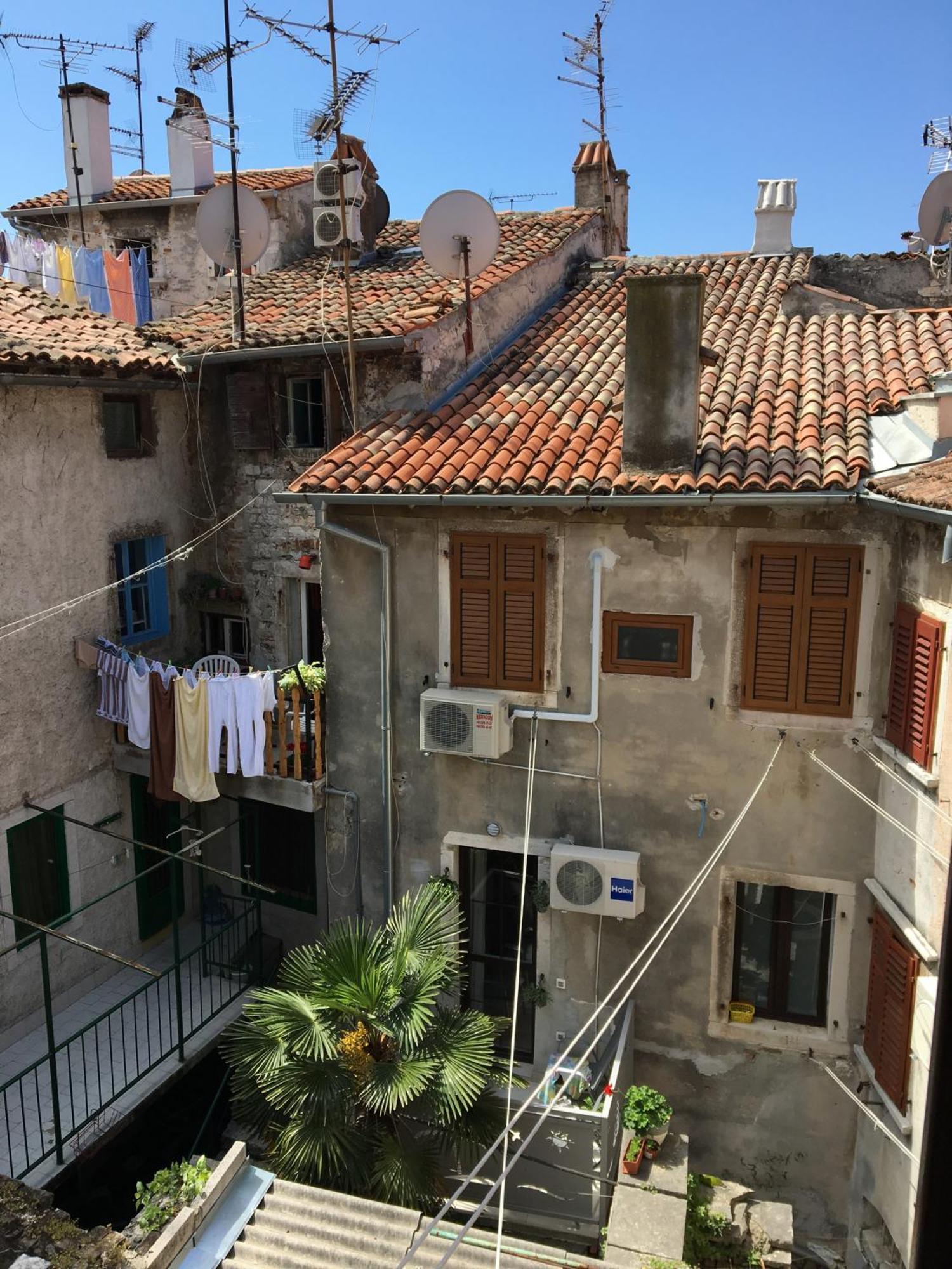 Apartment Gorgeous Tiramola